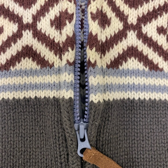 Aztec baby bundle~ plus bonus items 6m-9m - Picture 8 of 15